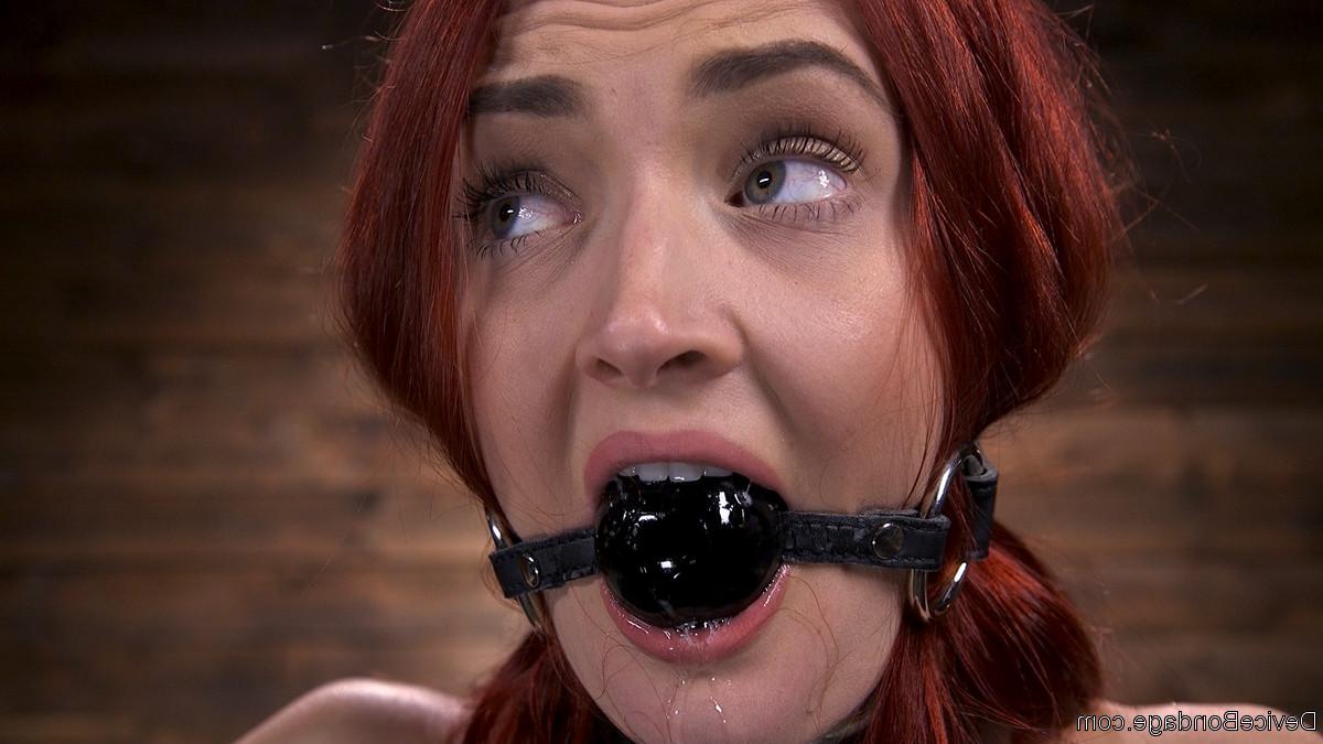 16P Device Bondage Andi Rye