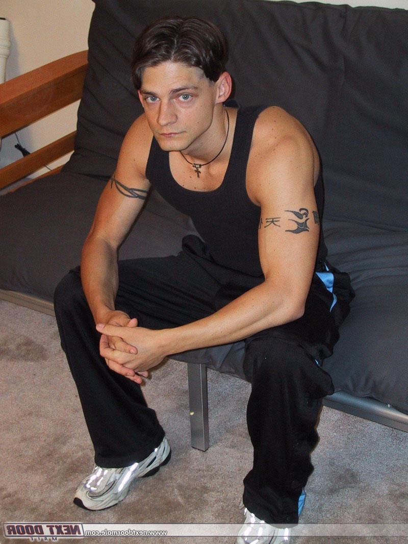 20P Badass twink Noah exposes his inked body before stroking his rod
