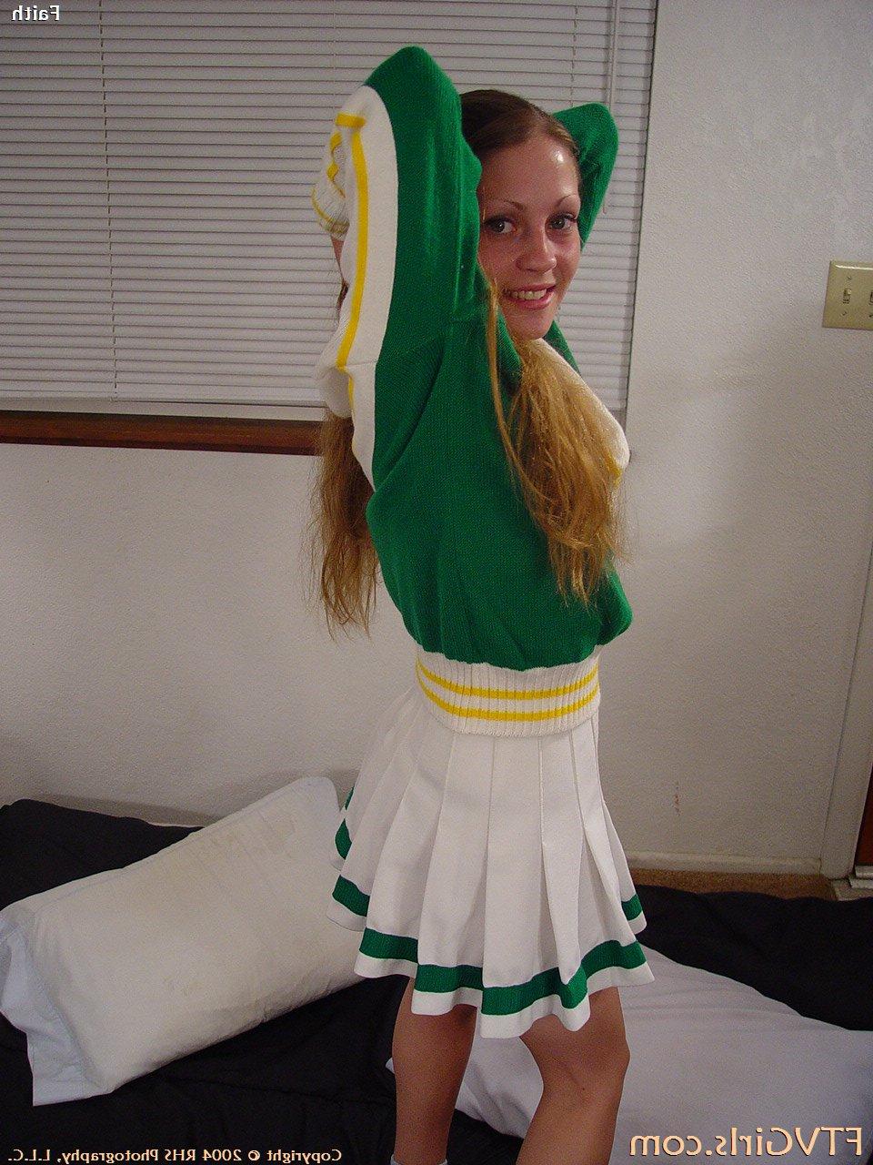 20P Skinny cheerleader Faith shows her tiny tits & big ass while changing