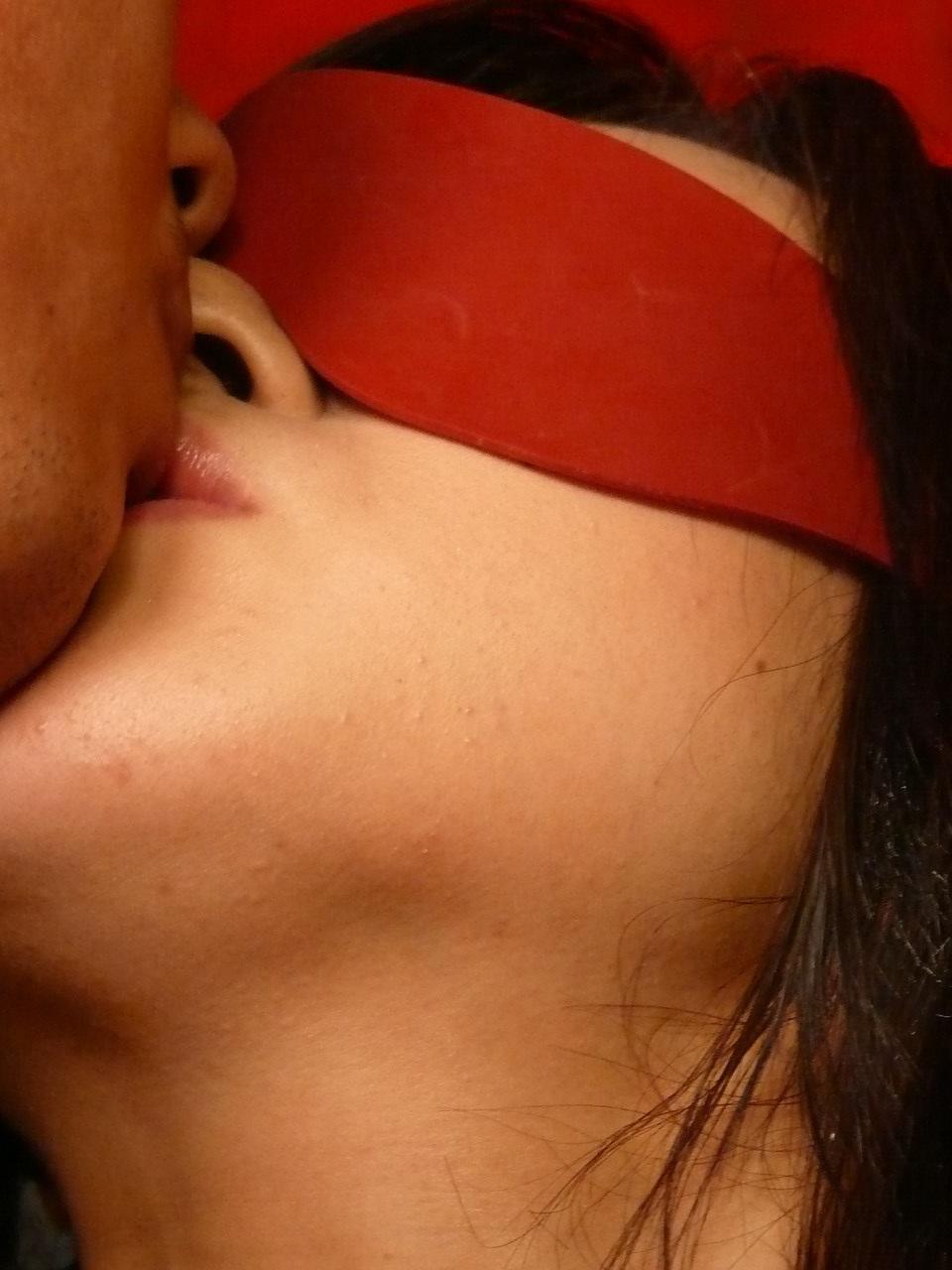 17P La magnifique beauté asiatique Mito Ayase se fait plaisir par le jouet sexuel Hitachi et se fait facialiser