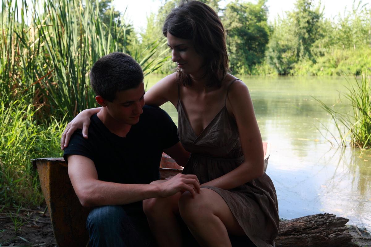 20P Teen couple take a boat to a secluded location in order to have sex in private