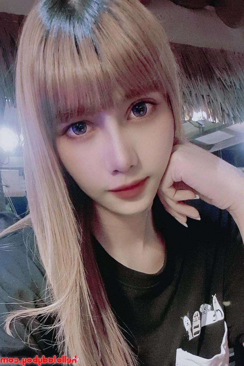 20P Bonjour Ladyboy Ladyboy Non