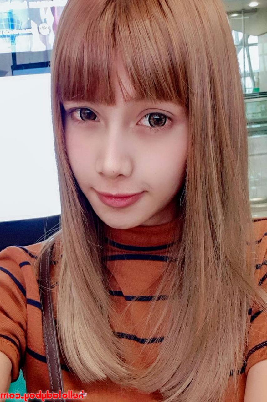 20P Bonjour Ladyboy Ladyboy Non