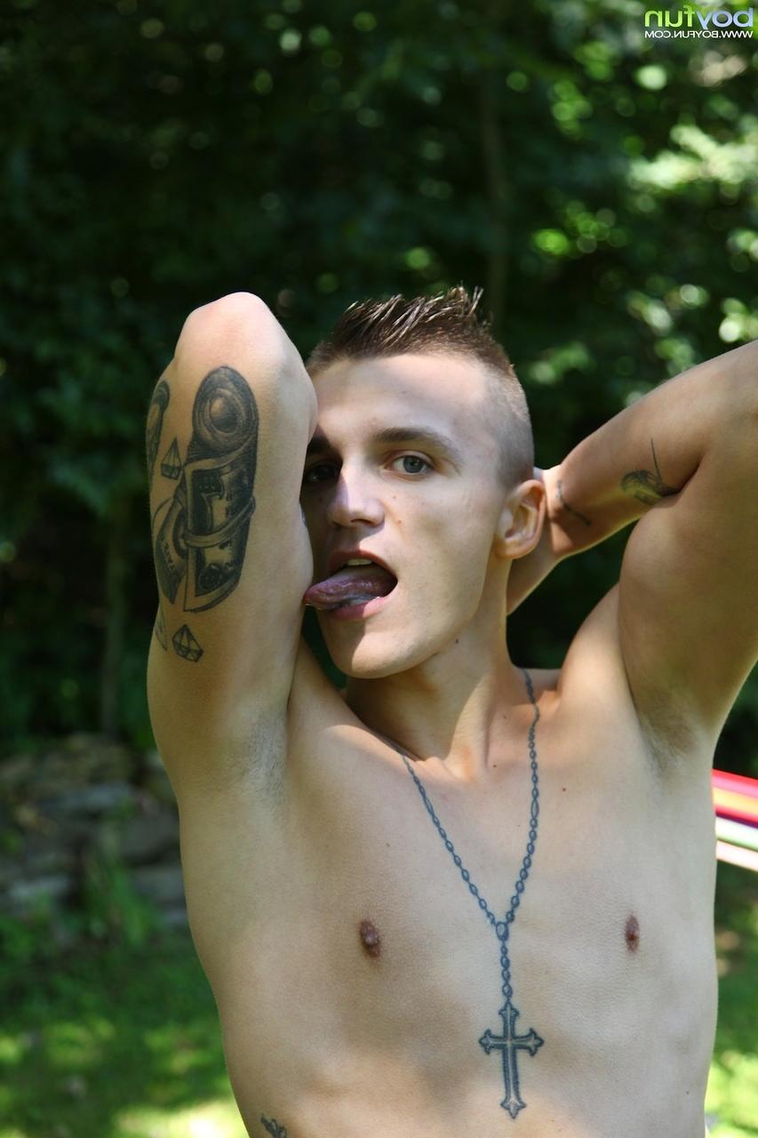 20P Boy Fun Dom Ully