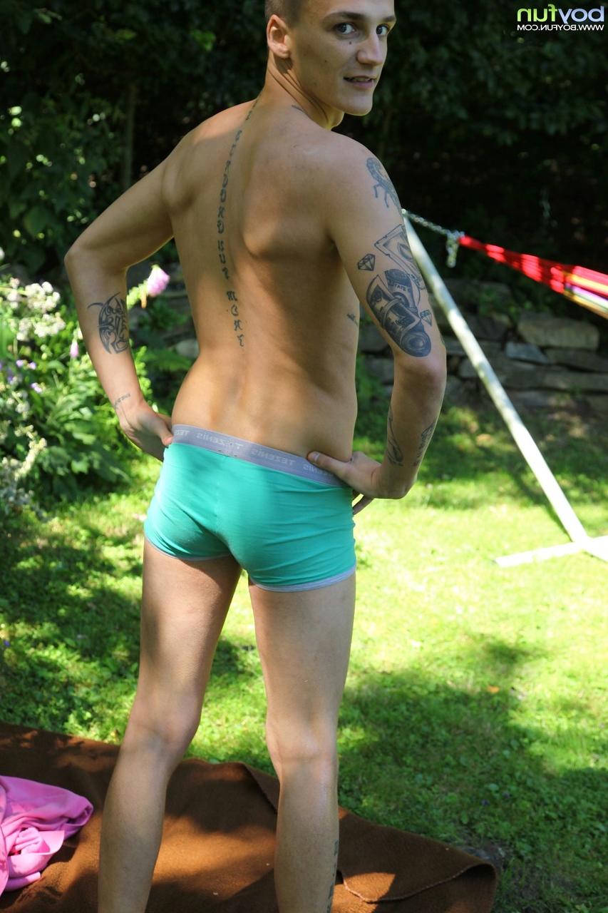20P Boy Fun Dom Ully
