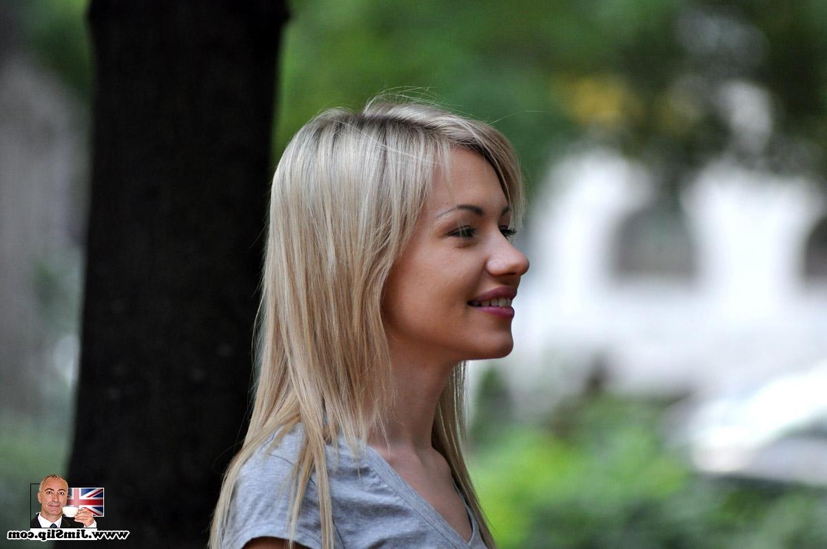 14P Uma adolescente sexy é transada por um britânico mais velho que gosta de jovens idiotas