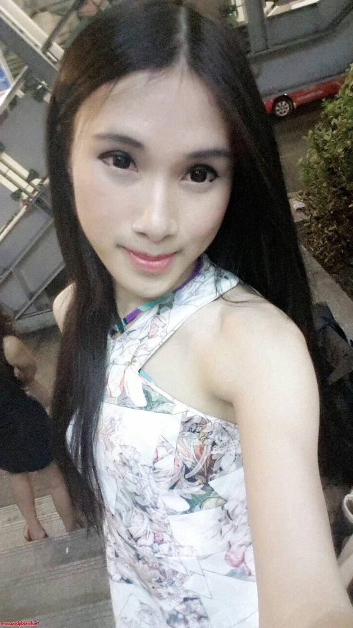 20P Sweet Asian shemale Phoo posing in her hot outfits in her compilation