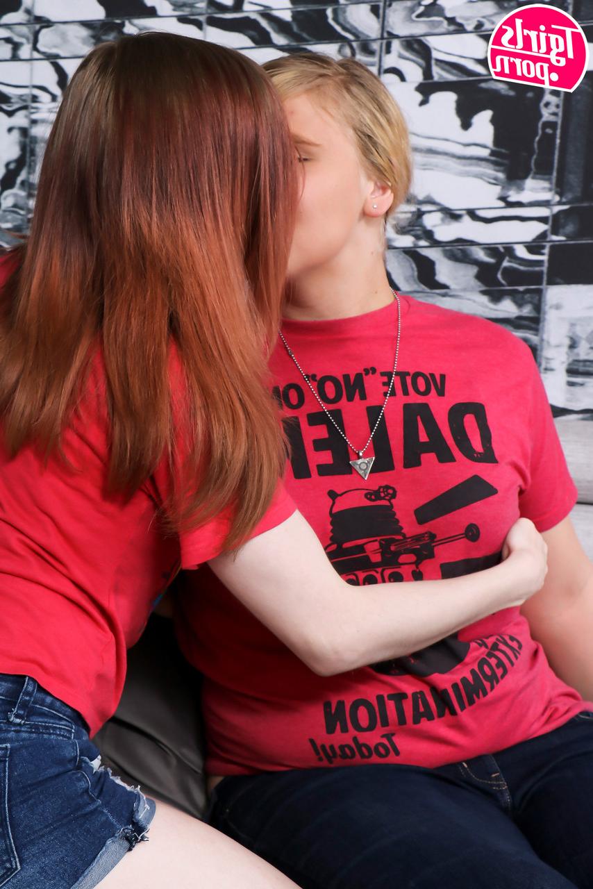 16P TGirls Porn Anya The Blushing Rocker, Ashlee Alespia