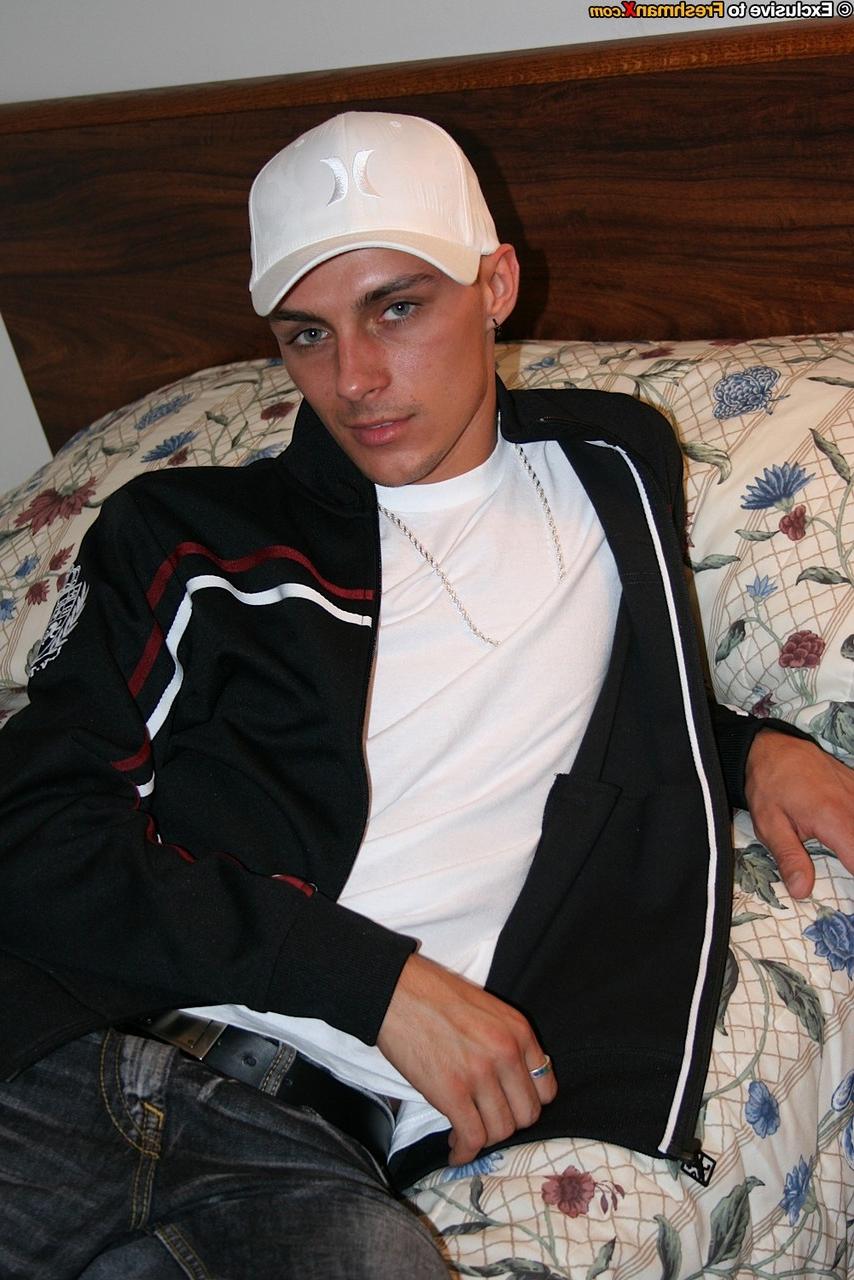 20P Horny twink with a hat Bryan Summers stripping and fapping in a gay solo