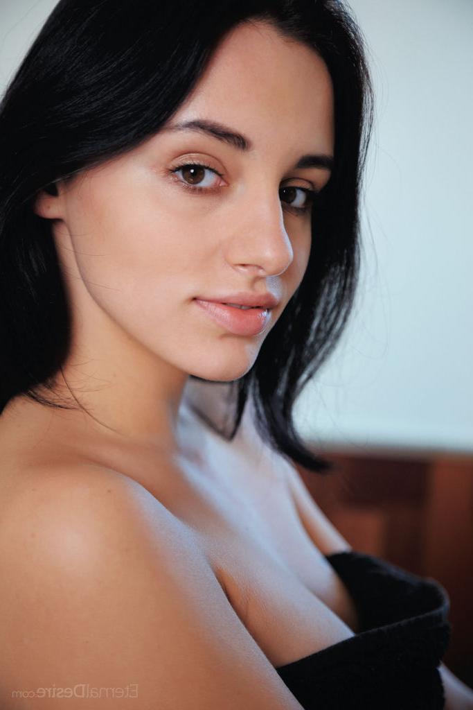 16P Dark haired teen Sultana models in the nude as she gets ready to take a bath