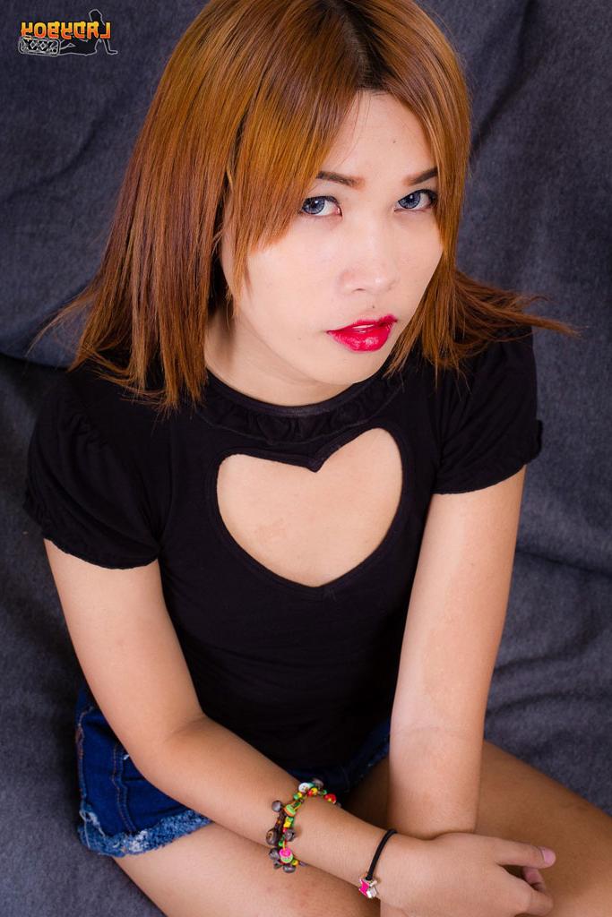 15P Ladyboy XXX featuring Nadot XXX Pictures