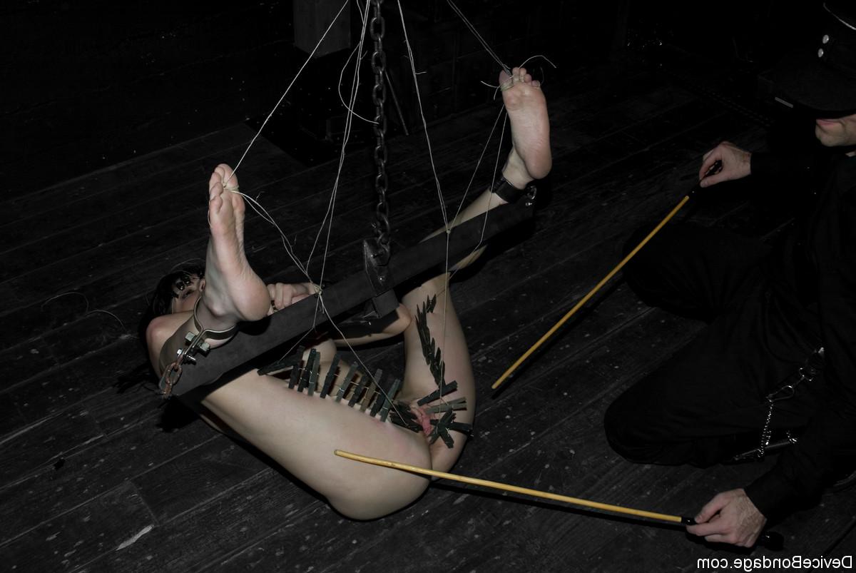20P Device Bondage Alice Sadique, Damon Pierce