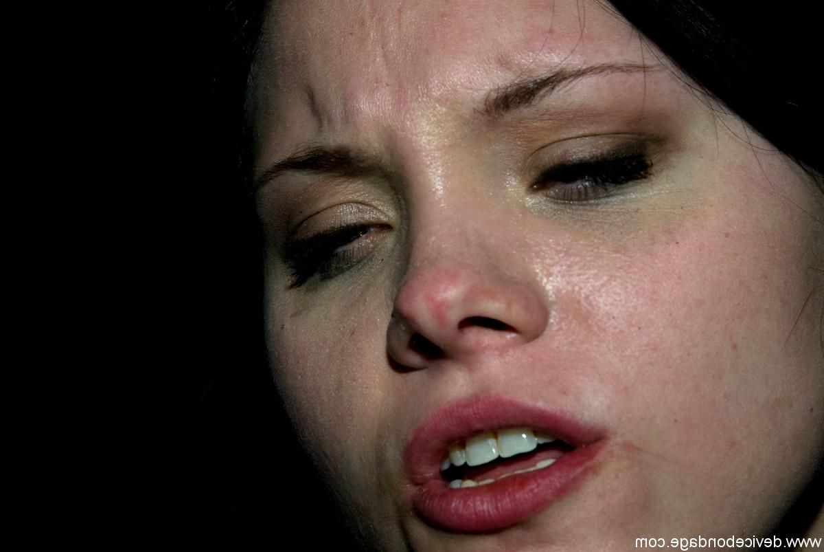 20P Bound American beauty Raina Verene getting slapped and toyed in the dungeon