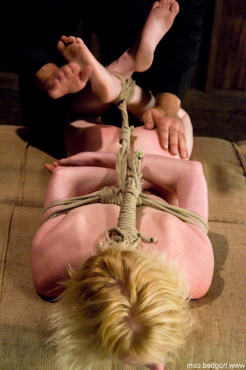 20P Hogtied Alexa Lynn, Sgt Major