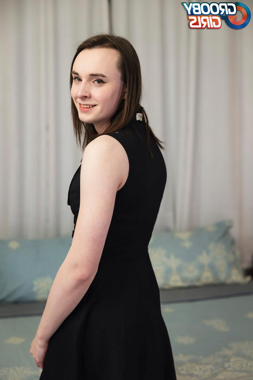 16P Grooby Girls Evie Andrews