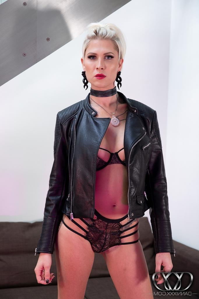 16P Danni XXX realizada por Dannixxx Nude Pics