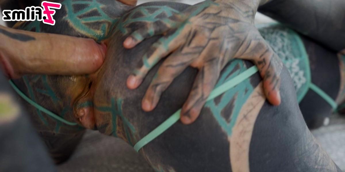 15P Heavily tattooed couple Anuskatzz and Nikolaz Zpageti have sexual intercourse