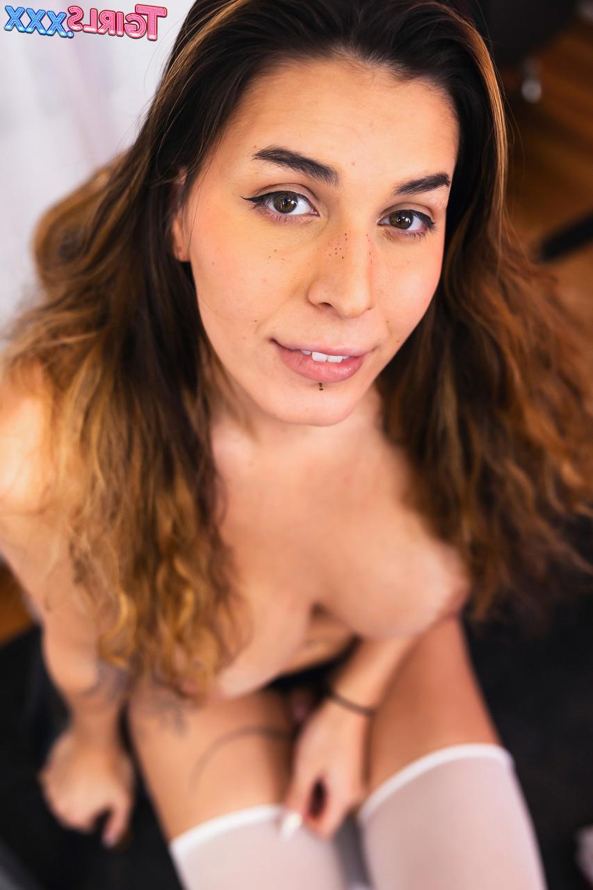 16P TGirls XXX Ciboulette