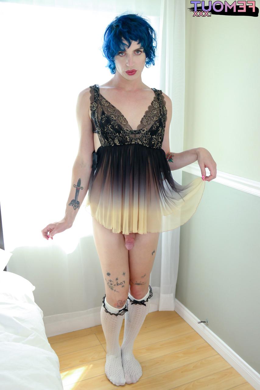 16P Femout XXX Janie Blade