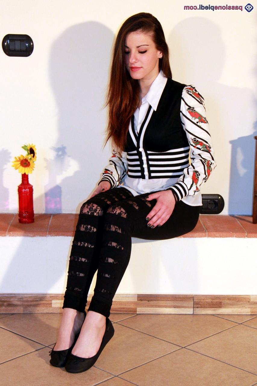 10P Hot brunette Bianca fully clothed flaunting her sexy naked feet