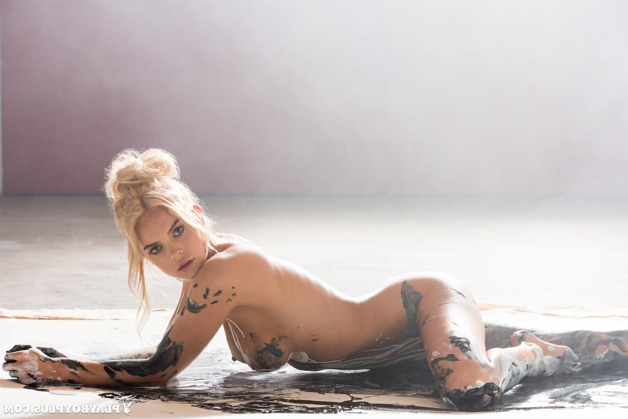 14P Blonde babe gets paint all over her big natural tits & slender shapely body