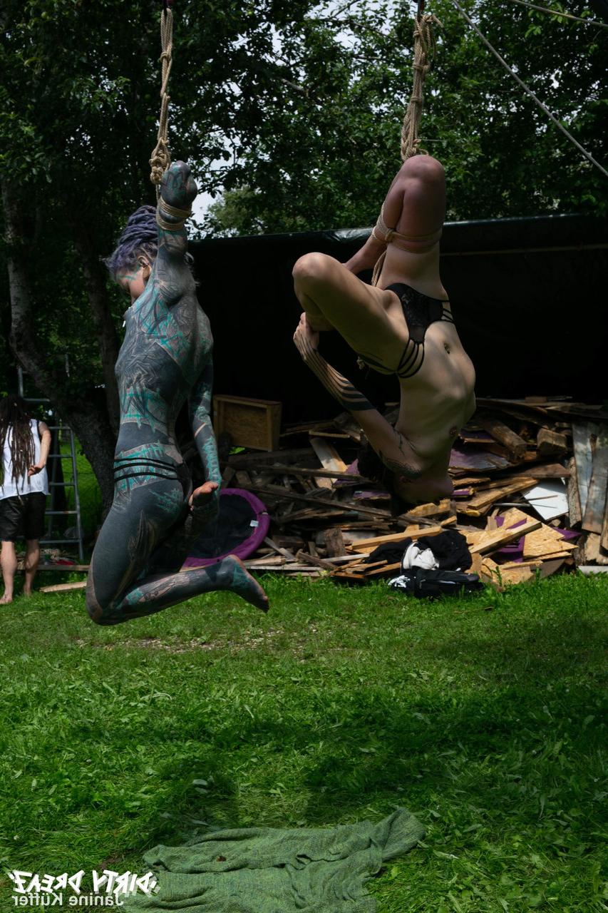 16P Naked girls are suspended from a backyard tree with block and tackle