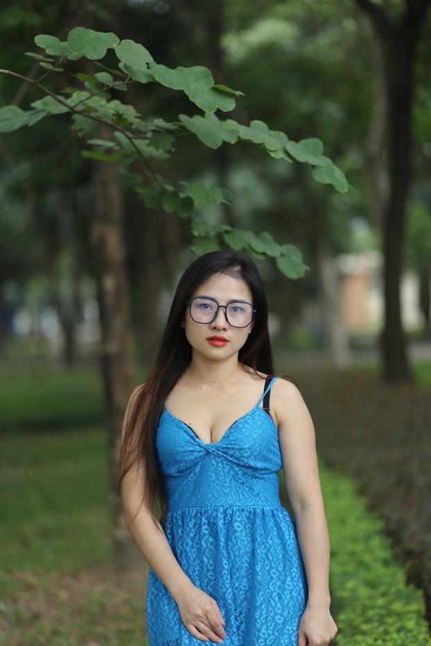 20P Gorgeous Asian model Elena posing in her cute blue dress in public