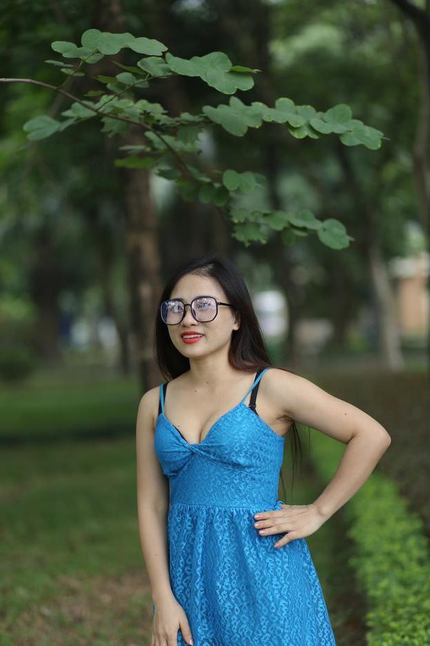 20P Gorgeous Asian model Elena posing in her cute blue dress in public