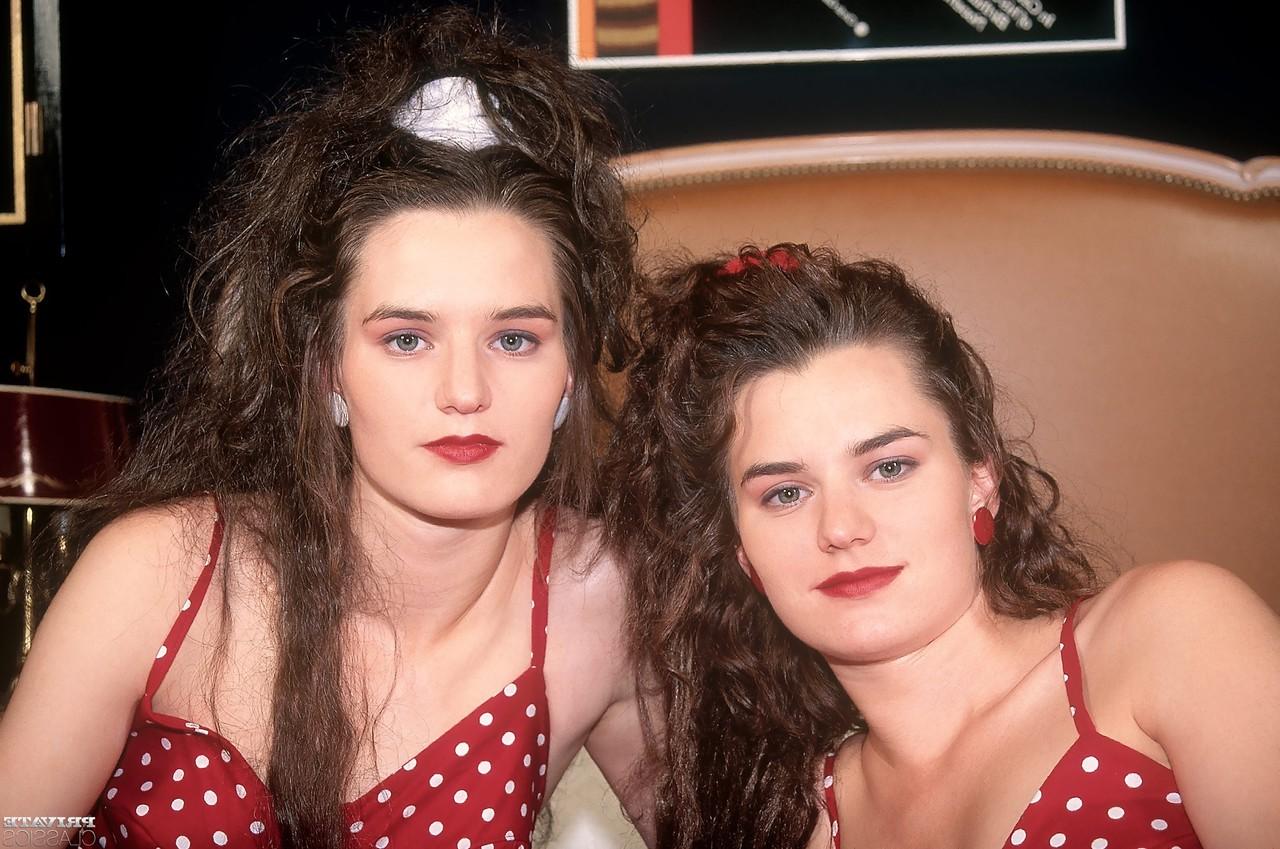 12P Twin girls do anal sex and swap cum too in a kinky foursome