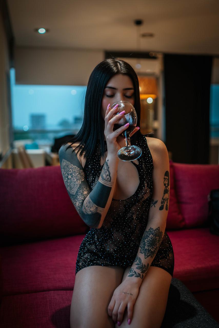 14P Tattooed babe Mili Pie does a hot tease wearing sexy lingerie & boots
