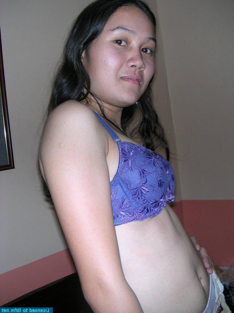 12P Asian country girl launches her nude modeling career on a hotel room bed